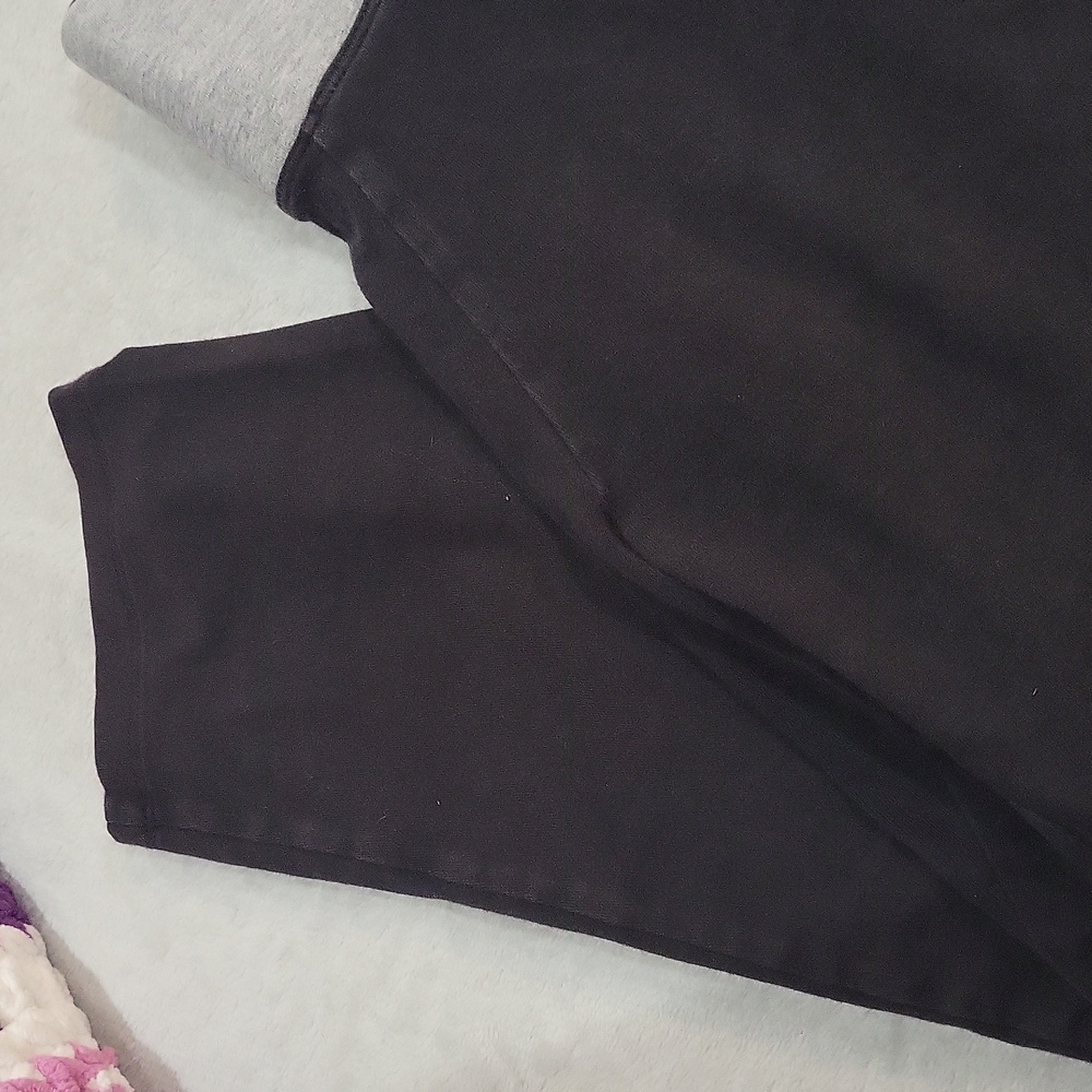 Victoria's Secret PINK Yoga Capri Leggings - Picture 3 of 11